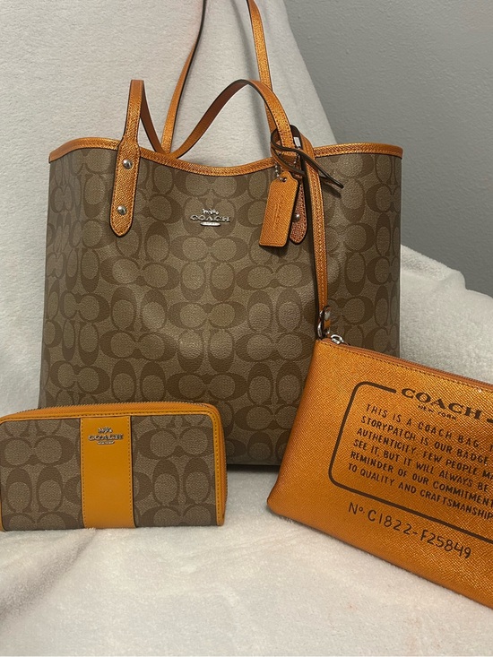 Coach Handbags - Coach Brown Signature Canvas Tote with Oran Leather Trim & Matching Wallet Pouch